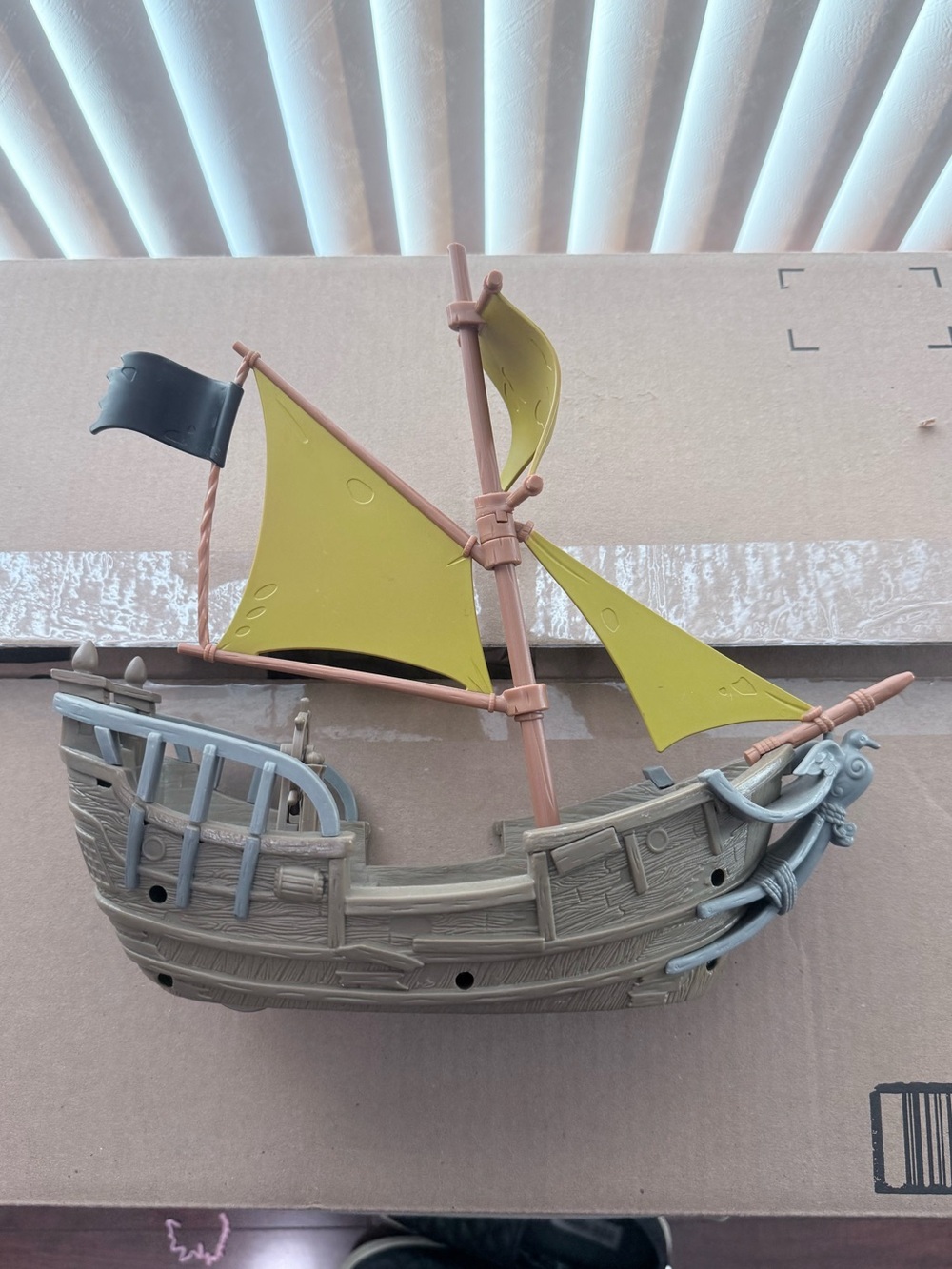 Disney Pirates of the Caribbean Ship